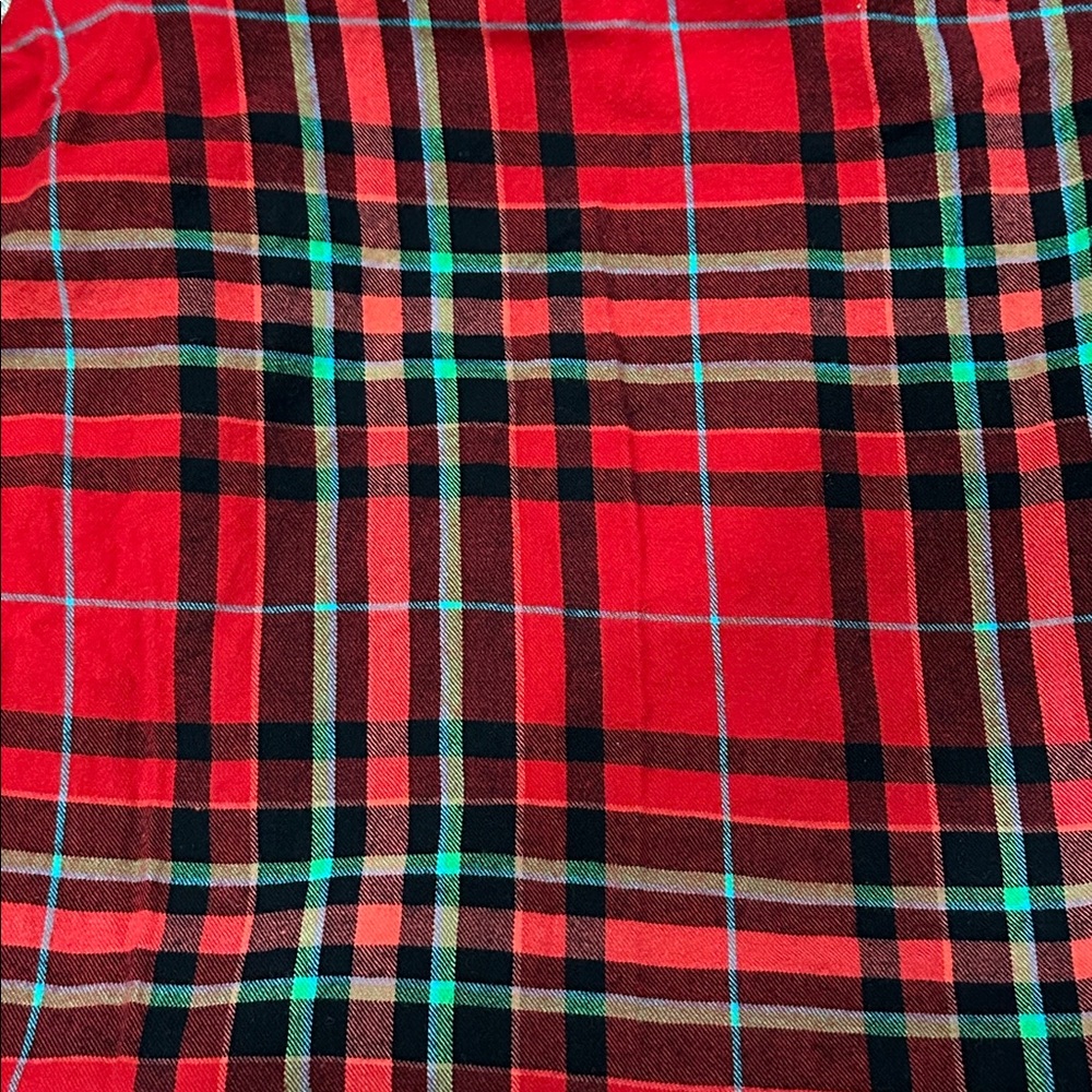 Wondershop women’s Red Plaid Pajama Set - Picture 7 of 7